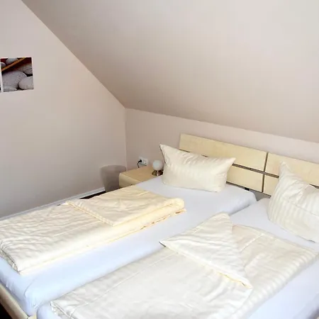 Holiday home Seeurlaub Mueritz - Haus Nordlicht Mit Sauna, Kamin, Wallbox, Nur 250 M Zum *